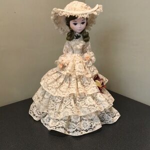 Vintage Bradley Big Eye Doll 14" Spinning Doll Plays "Close To You" Collectible